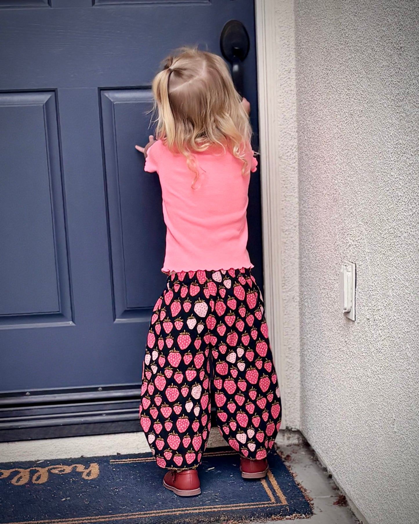 Tulip Pants Sewing Pattern
