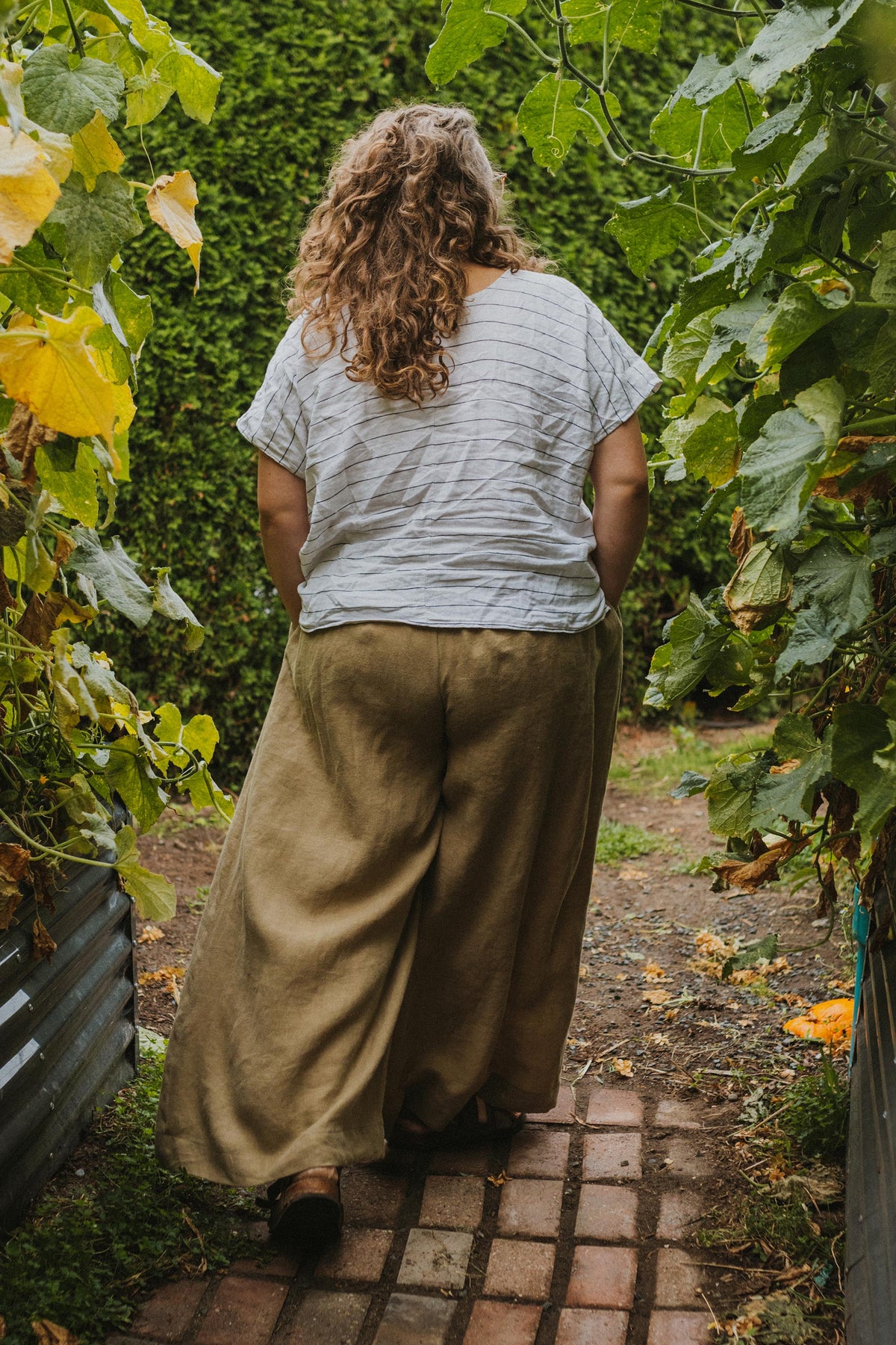Sol Women's Pants Sewing Pattern